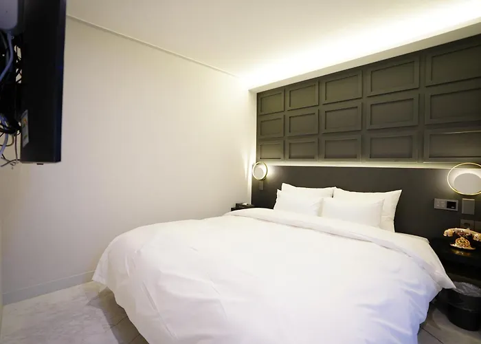 Dongdaemun Saturn 3*