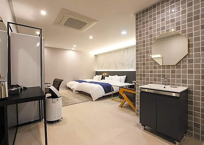 Dongdaemun Saturn 3*